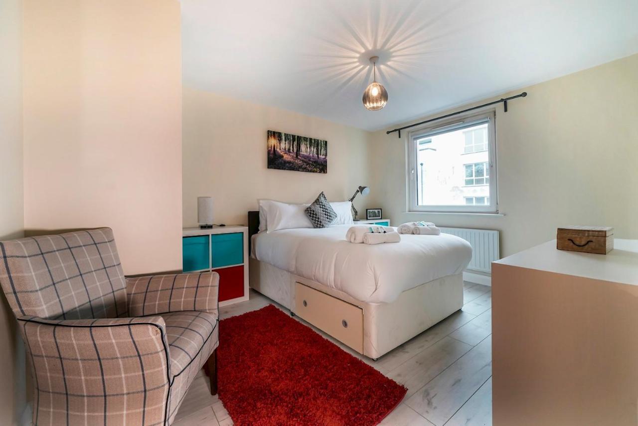 1 Bd Apt In Historical W Belfast Close To Centre Kültér fotó