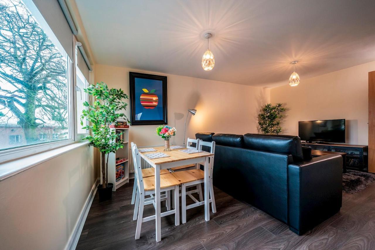 1 Bd Apt In Historical W Belfast Close To Centre Kültér fotó