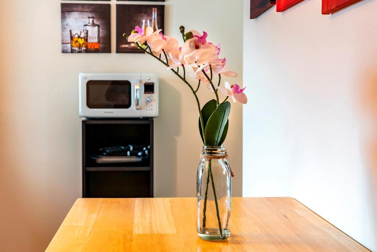 1 Bd Apt In Historical W Belfast Close To Centre Kültér fotó